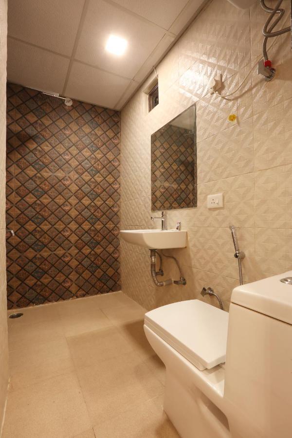 Hotel Ark Wood Nueva Delhi Exterior foto