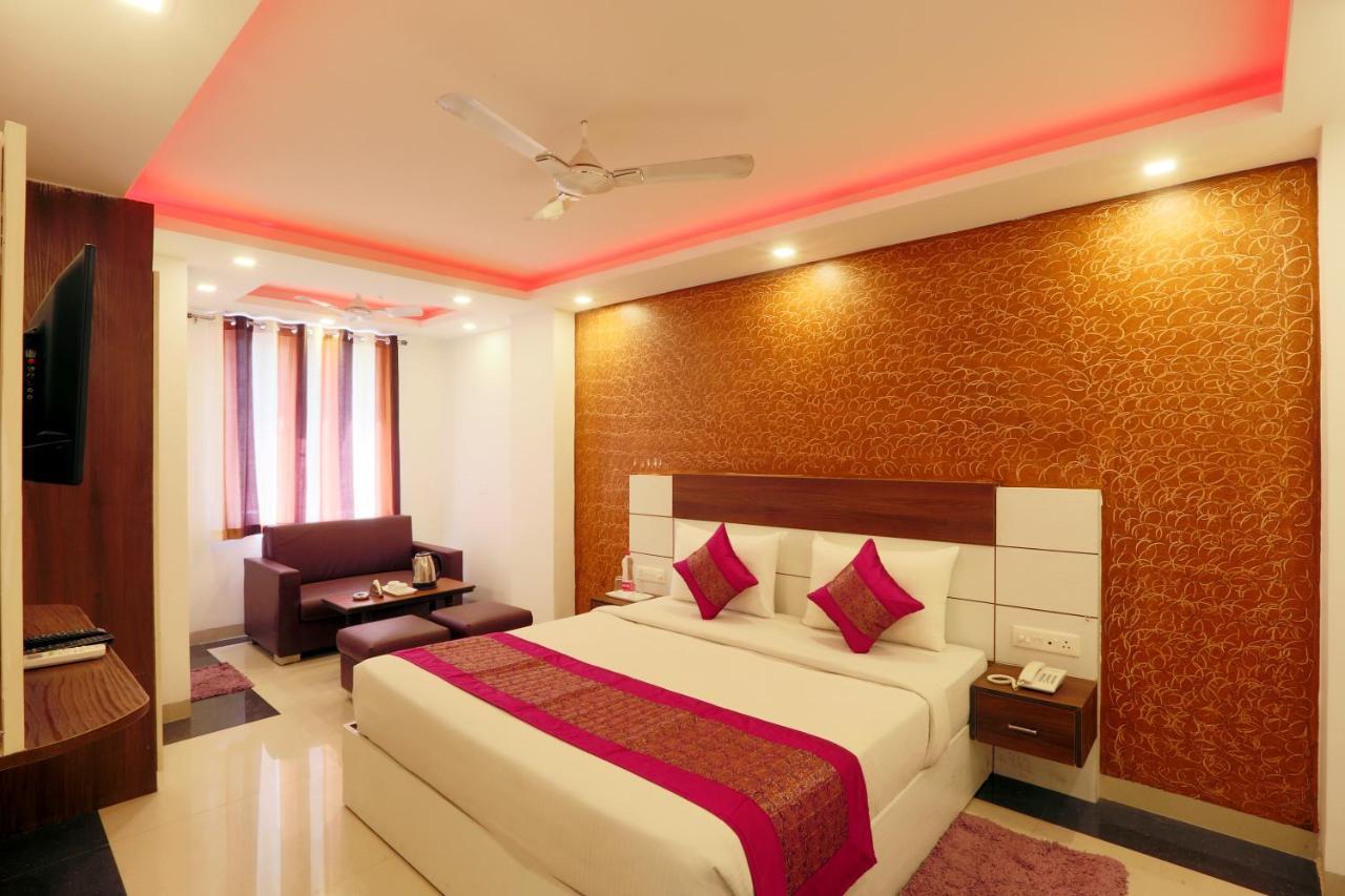 Hotel Ark Wood Nueva Delhi Exterior foto