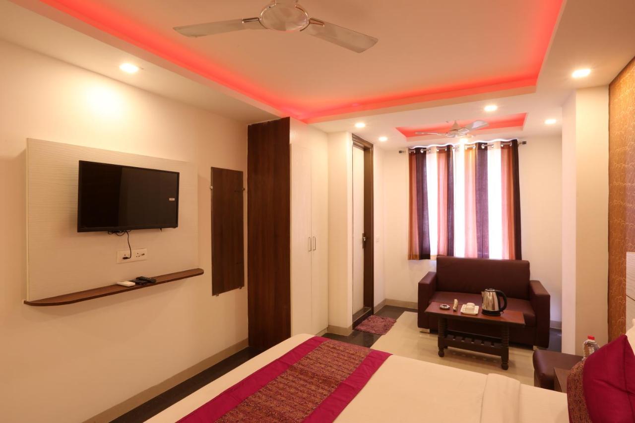 Hotel Ark Wood Nueva Delhi Exterior foto